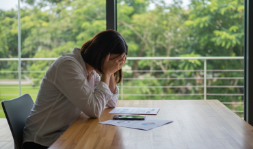 Yoga và các tế bào thần kinh – Làm sao thoát khỏi vòng xoáy cảm xúc tiêu cực?